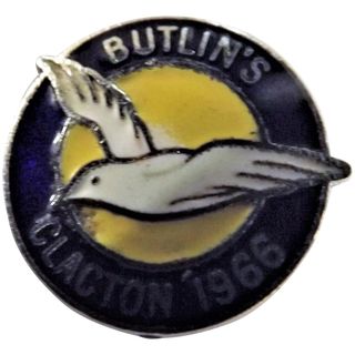 Vintage BUTLINS Holiday Camp Badge Clacton 1966