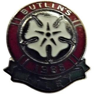 Vintage BUTLINS Holiday Camp Badge Filey 1965