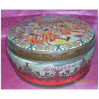 1953 Queen Elizabeth11 Coronation Commemorative Tin