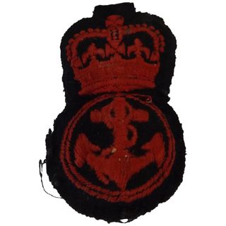 British Royal Navy Cap Insignia - Petty Officer Engineer