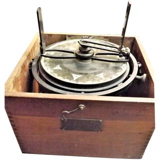 Ships Compass U.S. Navy PELORUS 7 1/2' Illuminated Dial -Mark III 1941
