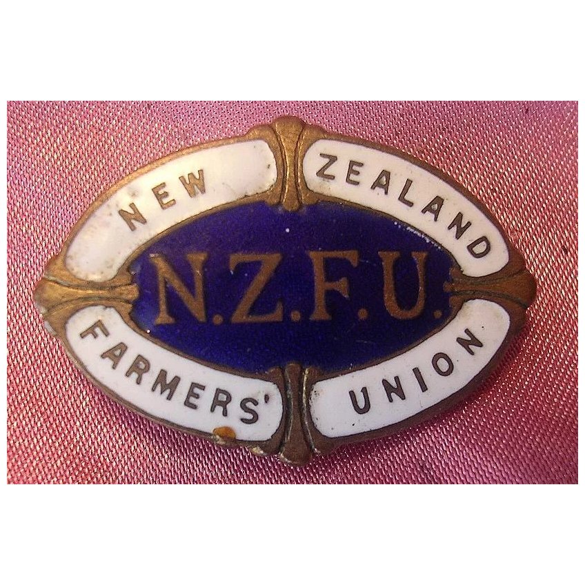Rare New Zealand Farmers Union Membership Badge