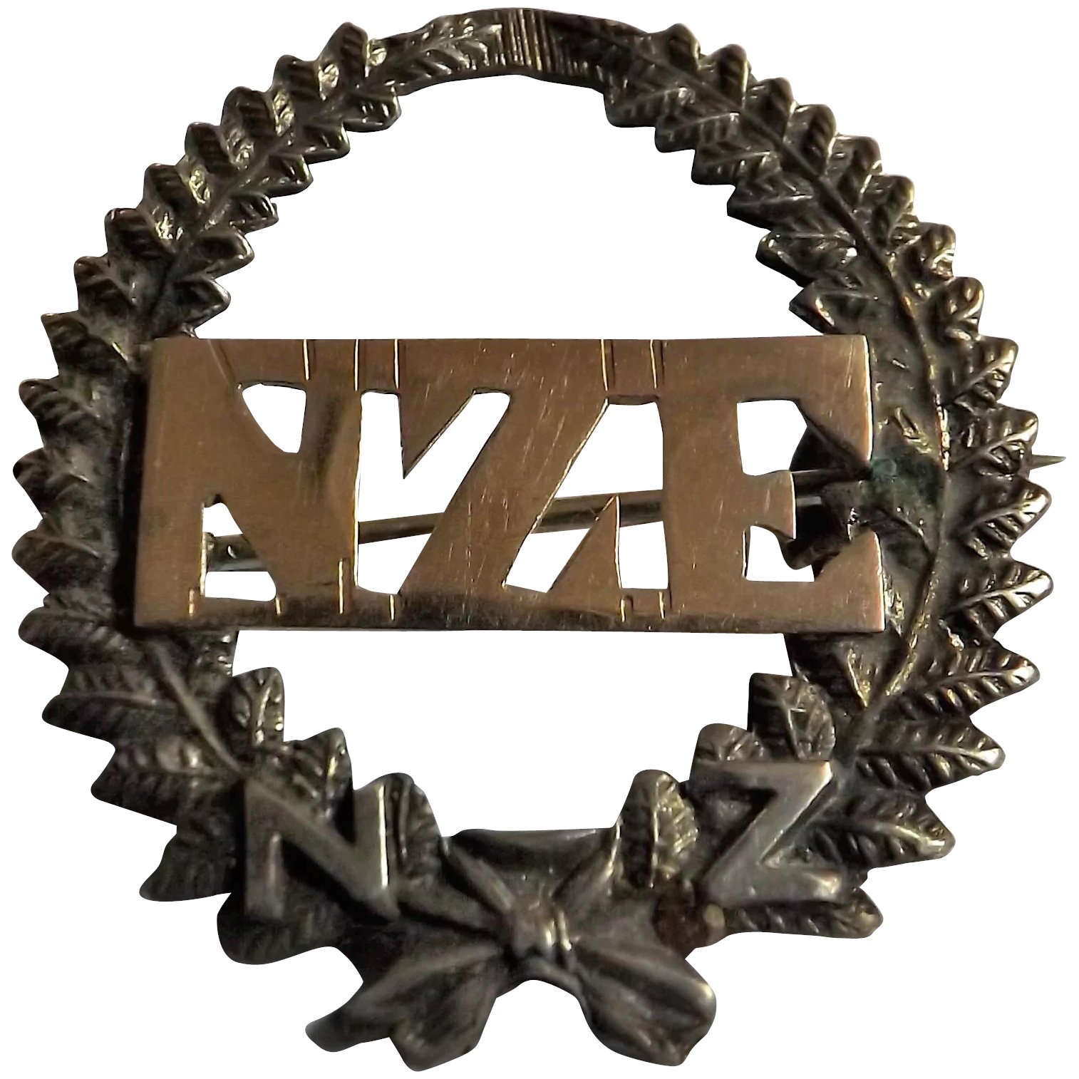 New Zealand Engineers 'Sweethearts' Badge - World War One - Silver & Gold