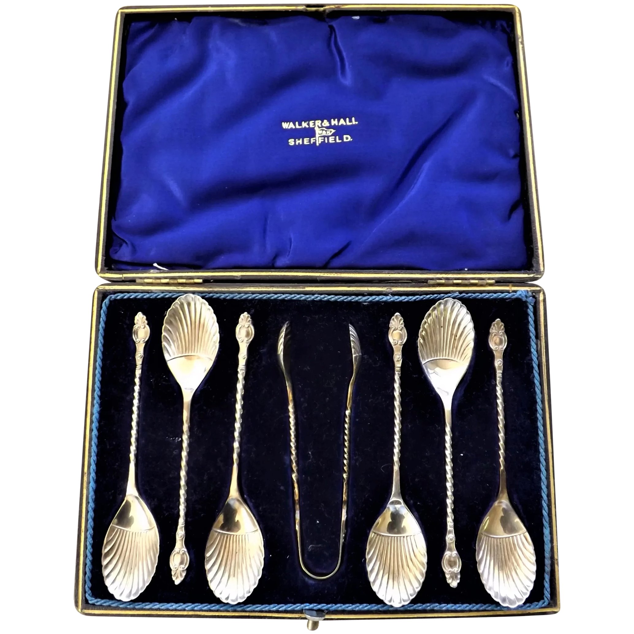 Edwardian Walker & Hall Set of Beautiful Silver Teaspoons & Sugar Nips