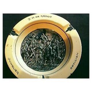 Old Jewellers Advertising Ashtray